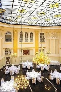 Отель Grand Aranybika 3*