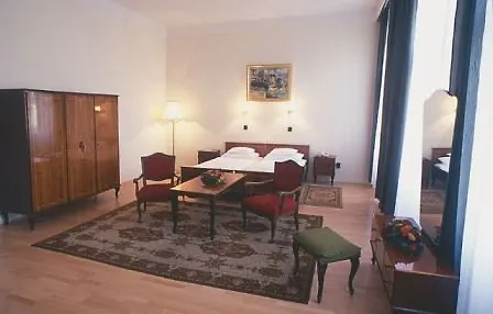 Отель Grand Aranybika