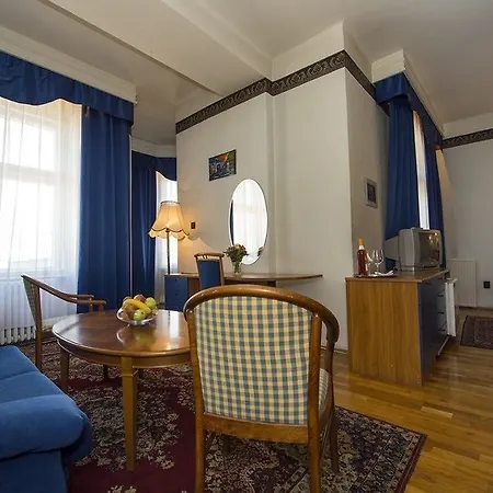 Отель Grand Aranybika