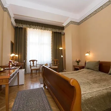 Grand Aranybika Отель