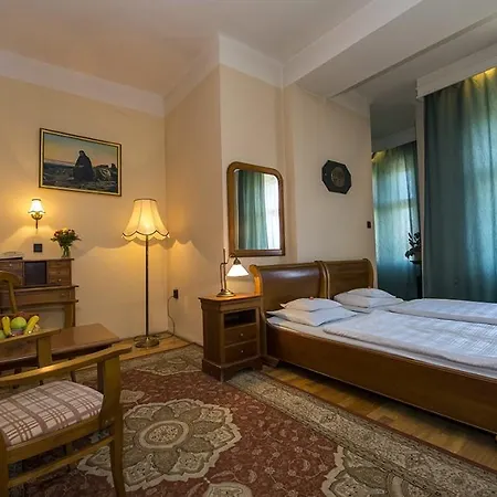 Отель Grand Aranybika