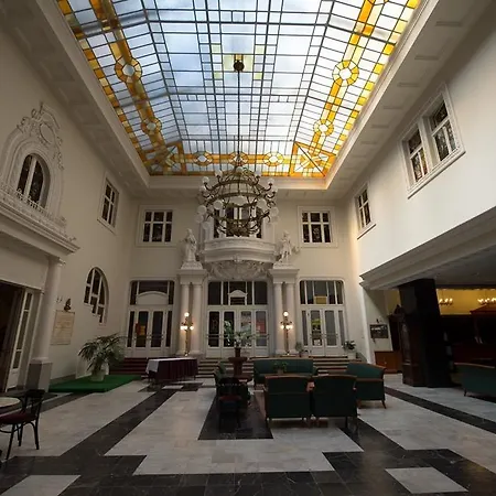 Отель Grand Aranybika 3*