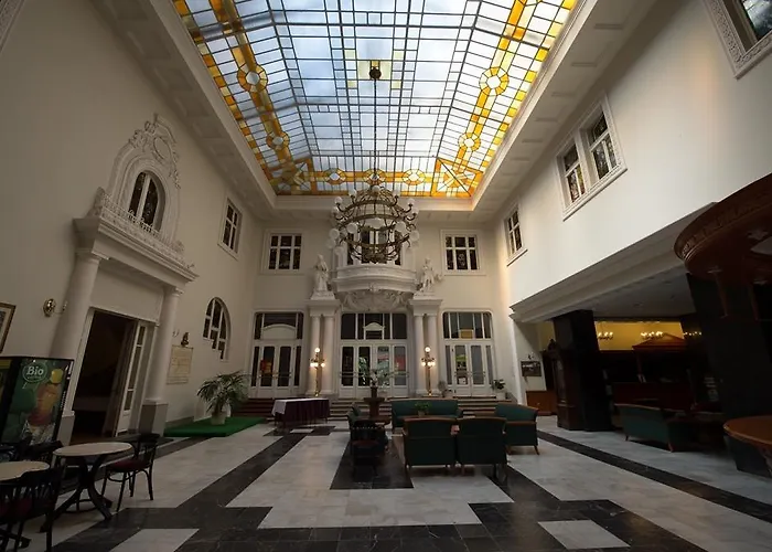 Hotel Grand Aranybika 3*